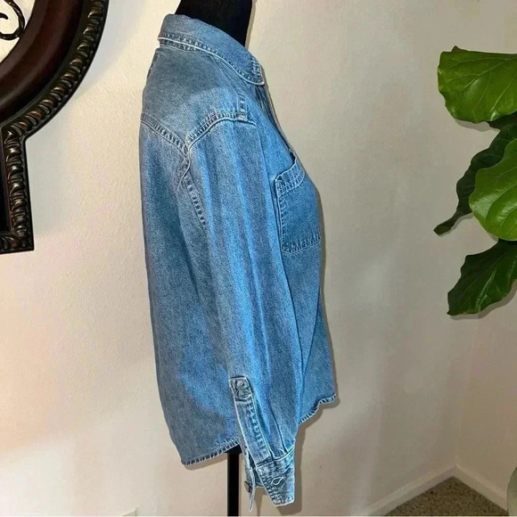 Levi’s Unisex Kids Vintage Denim Button Down Shirt Blouse Size 12-14 Medium - Picture 5 of 15